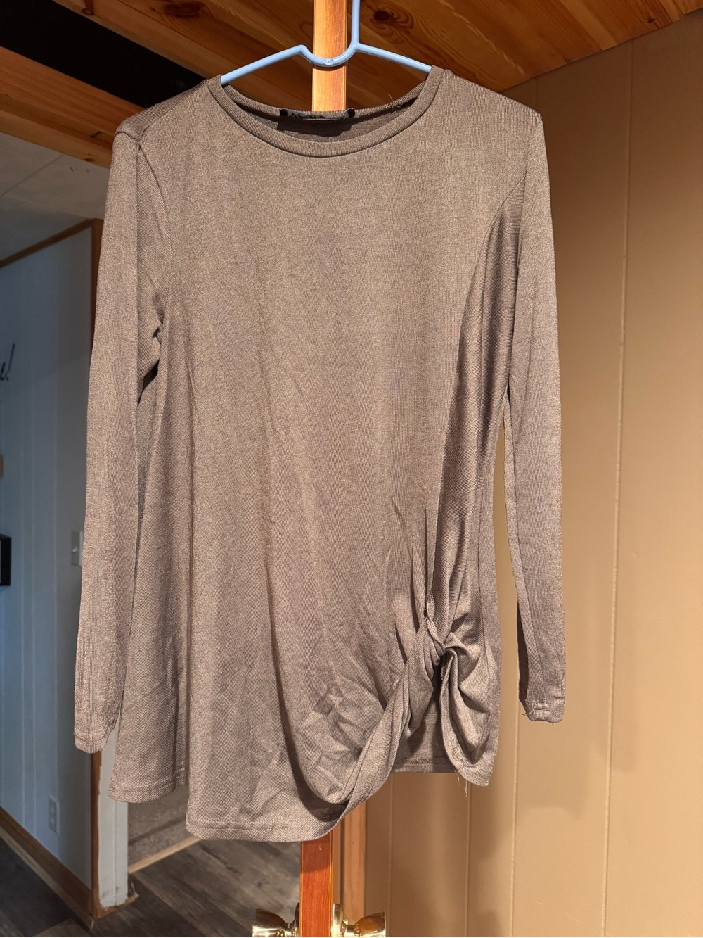 Women's Long-Sleeve Twist Hem Top - tan